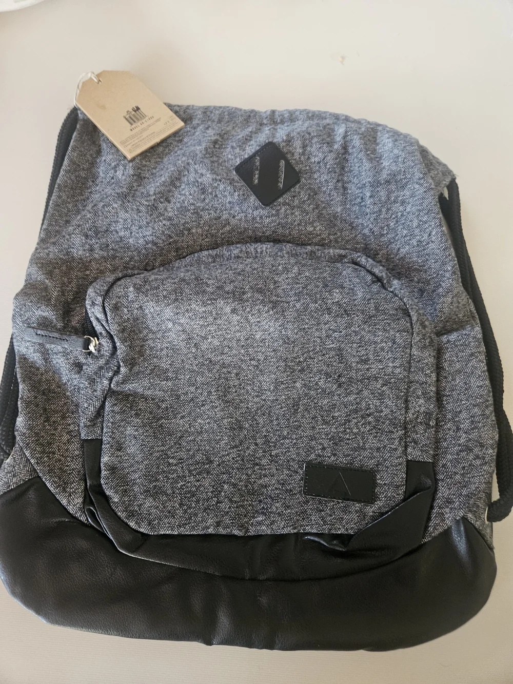 Men's Grey Casual Backpack with Black Trim - Unbranded